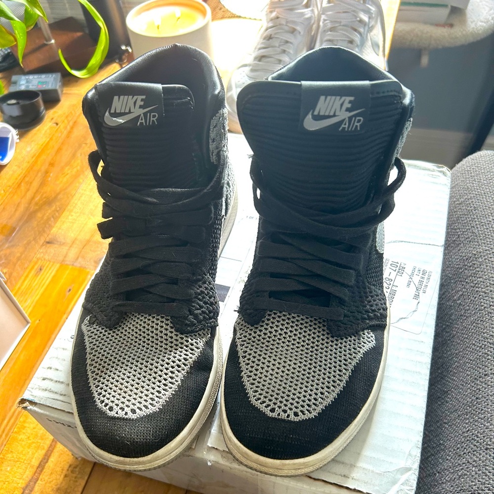 Air Jordan 1 Retro High OG Flyknit 'Shadow' size 7